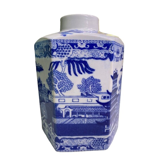 Vintage Rigtons Tea Merchants Japan Theme Octagon Shaped Tea Caddy - No Lid - Picture 2 of 11